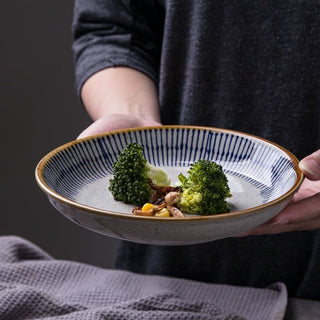 Round Cutlery With Underglaze Painted Pottery Plate