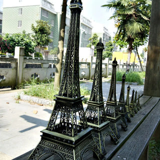 Paris Effiel Tower Figures Statues Building Model Fashion Romantic Retro Bronze Sculpture Home Desktop Metal Decorative Ornament